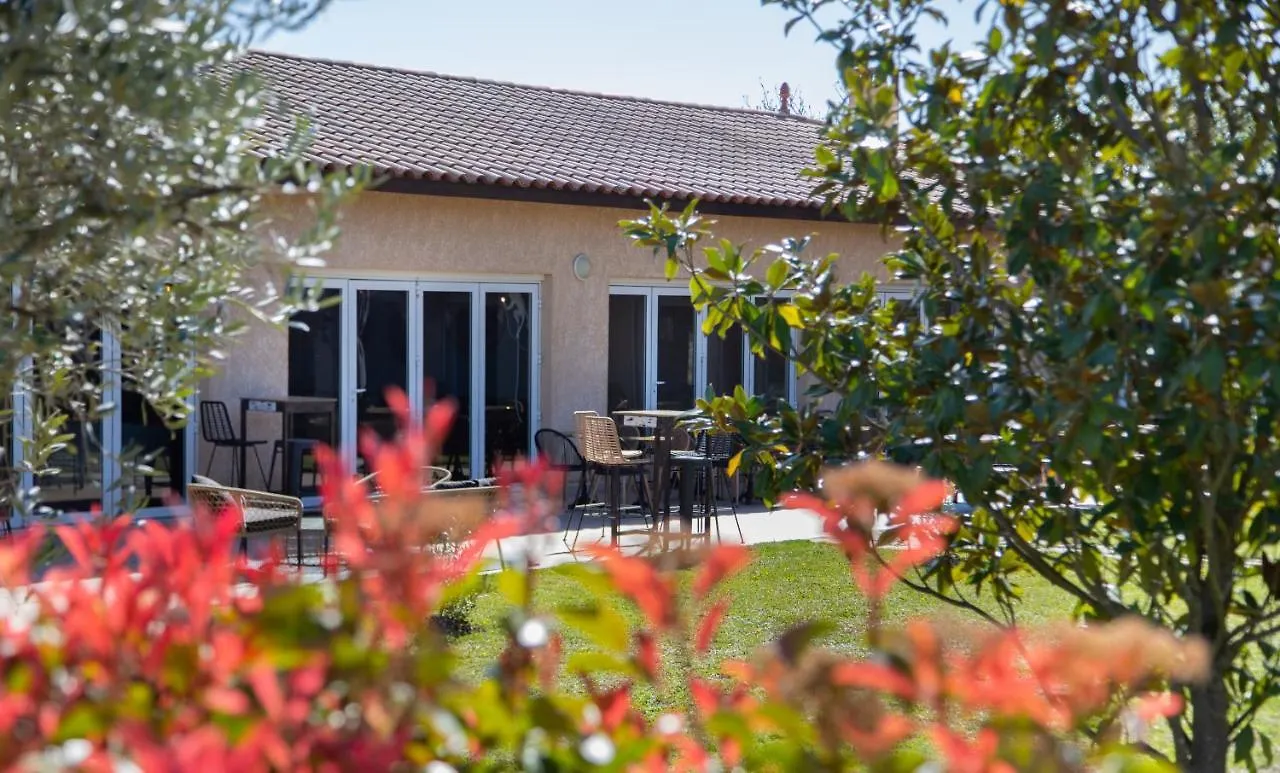 Hotel La Perna Pernes-les-Fontaines
