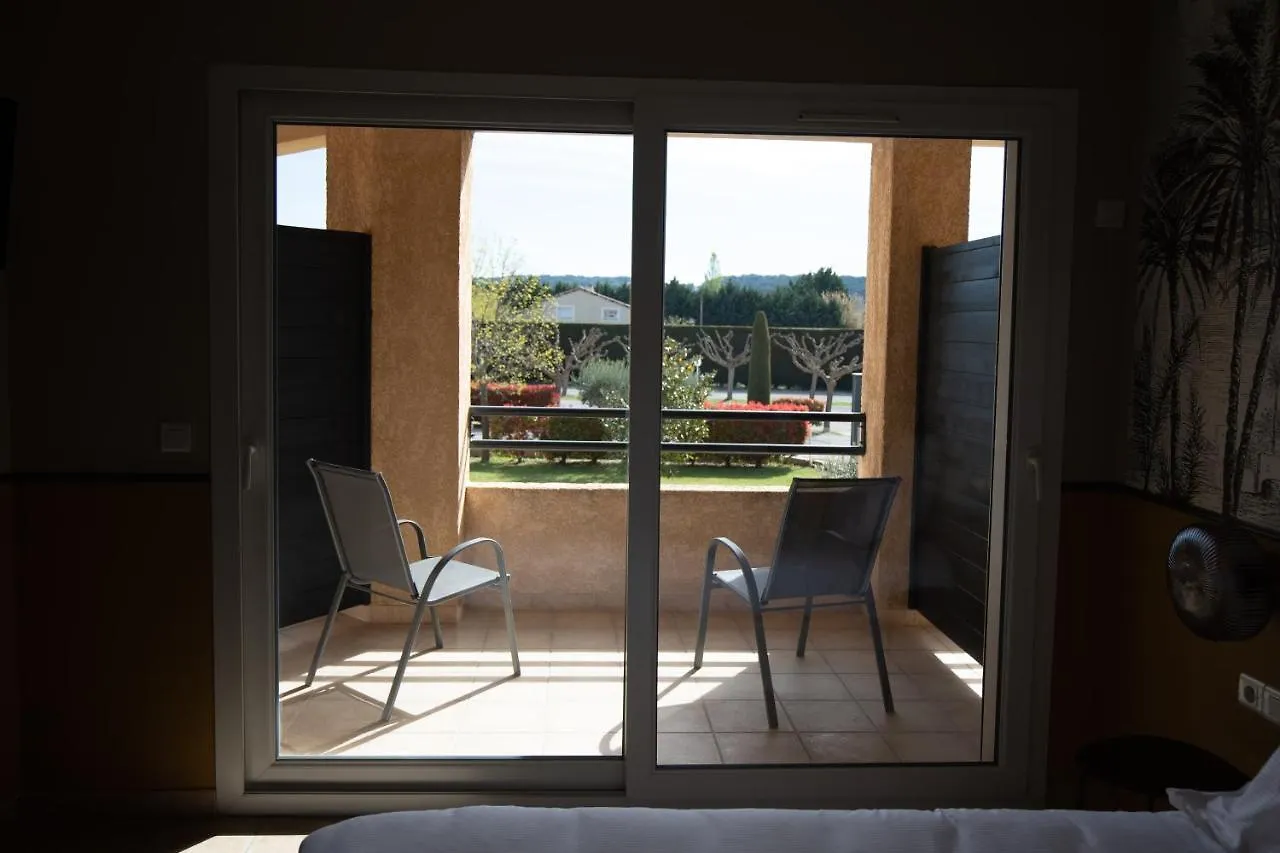 Hotel La Perna Pernes-les-Fontaines 3*,  France