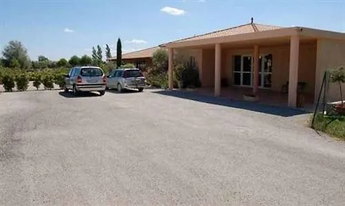 Hotel La Perna Pernes-les-Fontaines 3*,