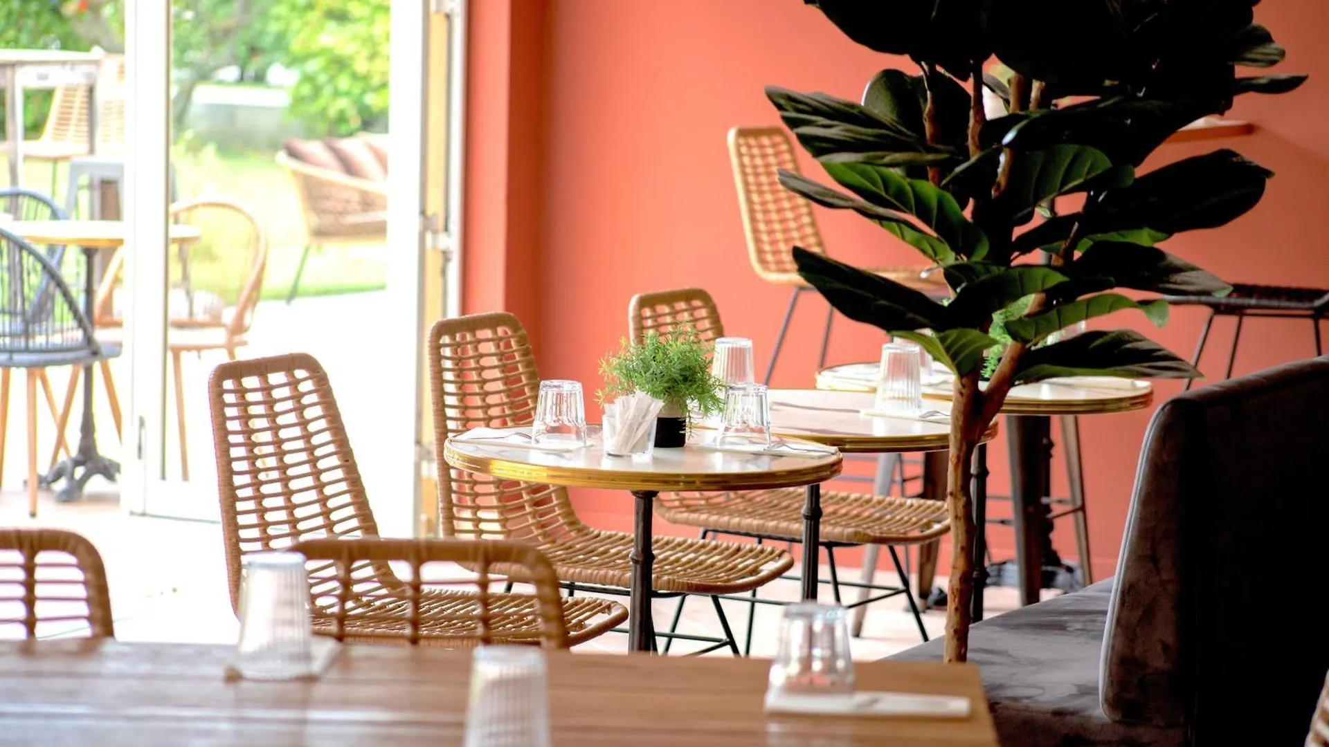 Hotel La Perna Pernes-les-Fontaines